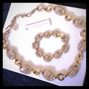 Ann Taylor necklace & bracelet set